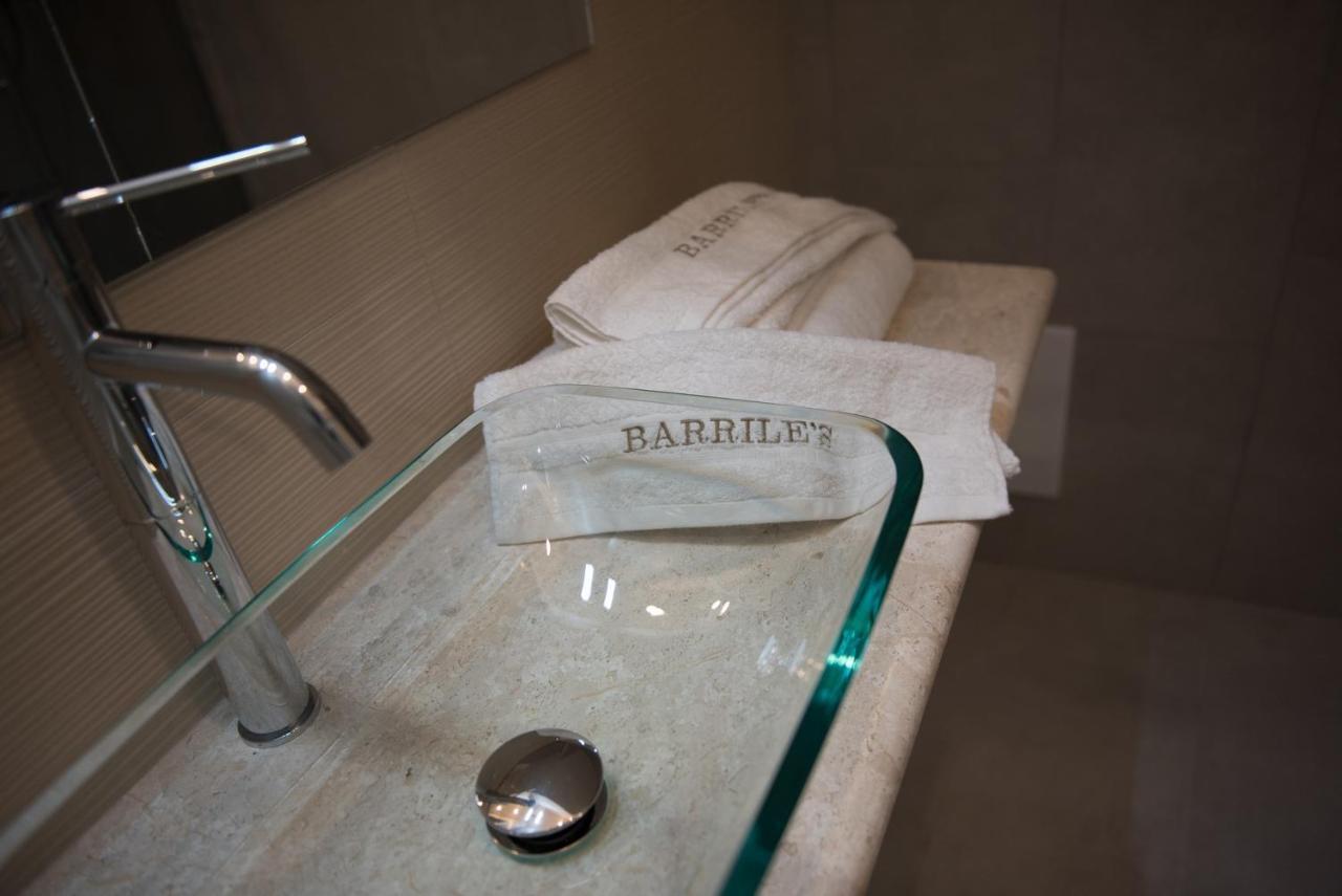 ホテル Barrile'S オルビア エクステリア 写真